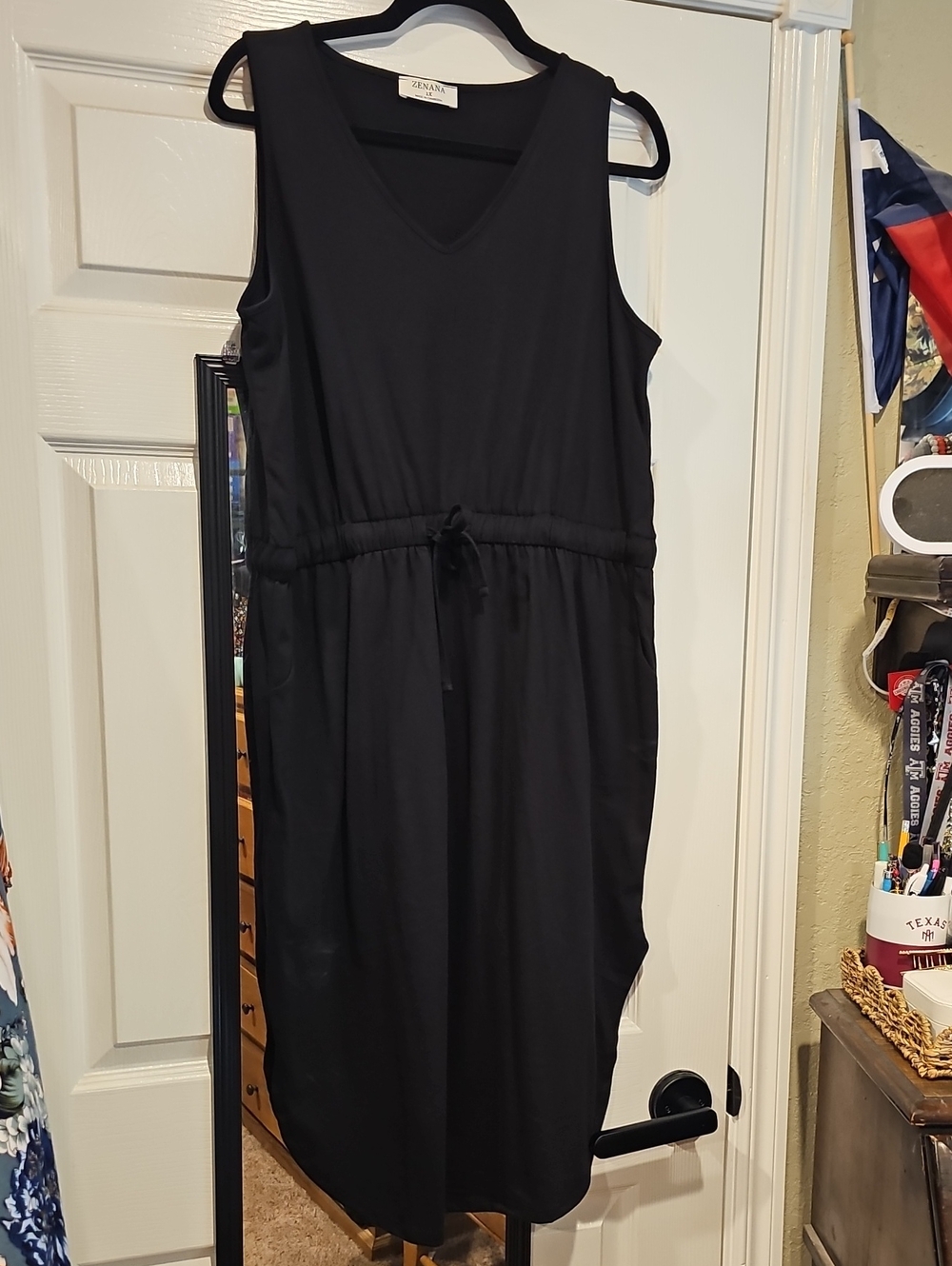 Zenana Black Sleeveless Drawstring Midi Dress